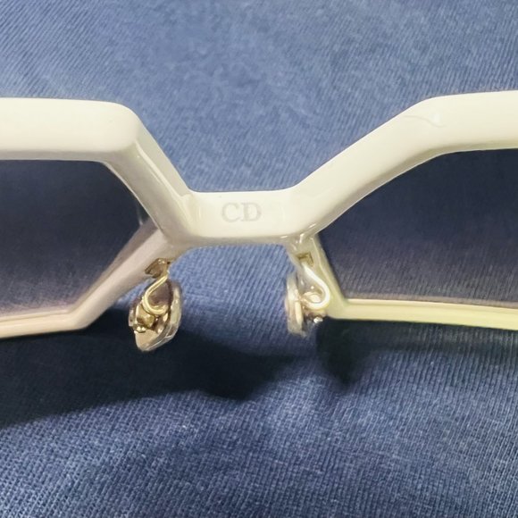 DIOR SUNGLASSES - Picture 3 of 3